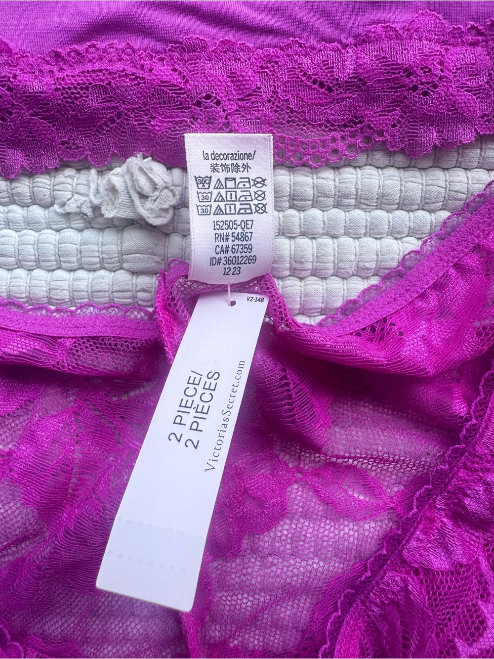 Victoria’s Secret Cami + Lace Shorts Pajama Set Magenta Pink NWT L/XL - Picture 4 of 9